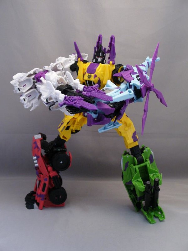 Transformers  Exclusive G2 Bruticus Image  (109 of 119)